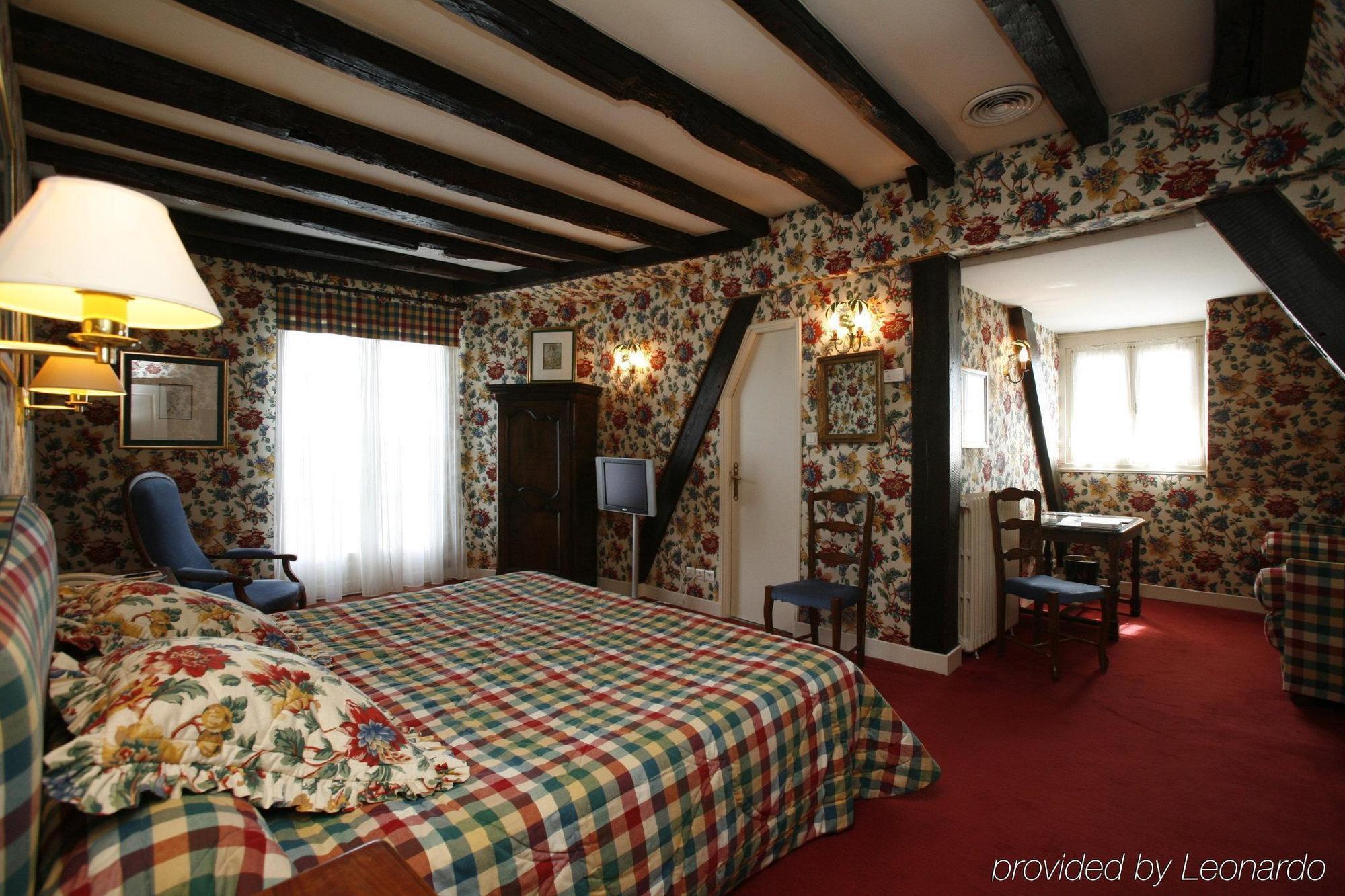 Hotel Chateau De Castel Novel - Les Collectionneurs Varetz Esterno foto